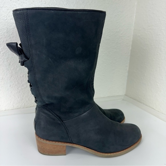 UGG CARY Putty Nubuck Leather Back Corset BOW Boots Mod Calf Block Heel 8.5 Wom - Picture 3 of 15